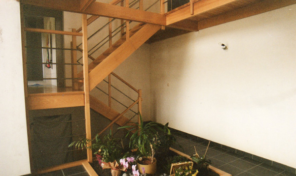 Conception et placement d'un escalier à palier en province du Luxembourg